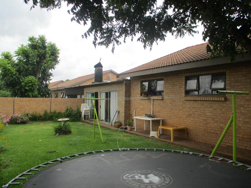 3 Bedroom Property for Sale in Langenhovenpark Free State